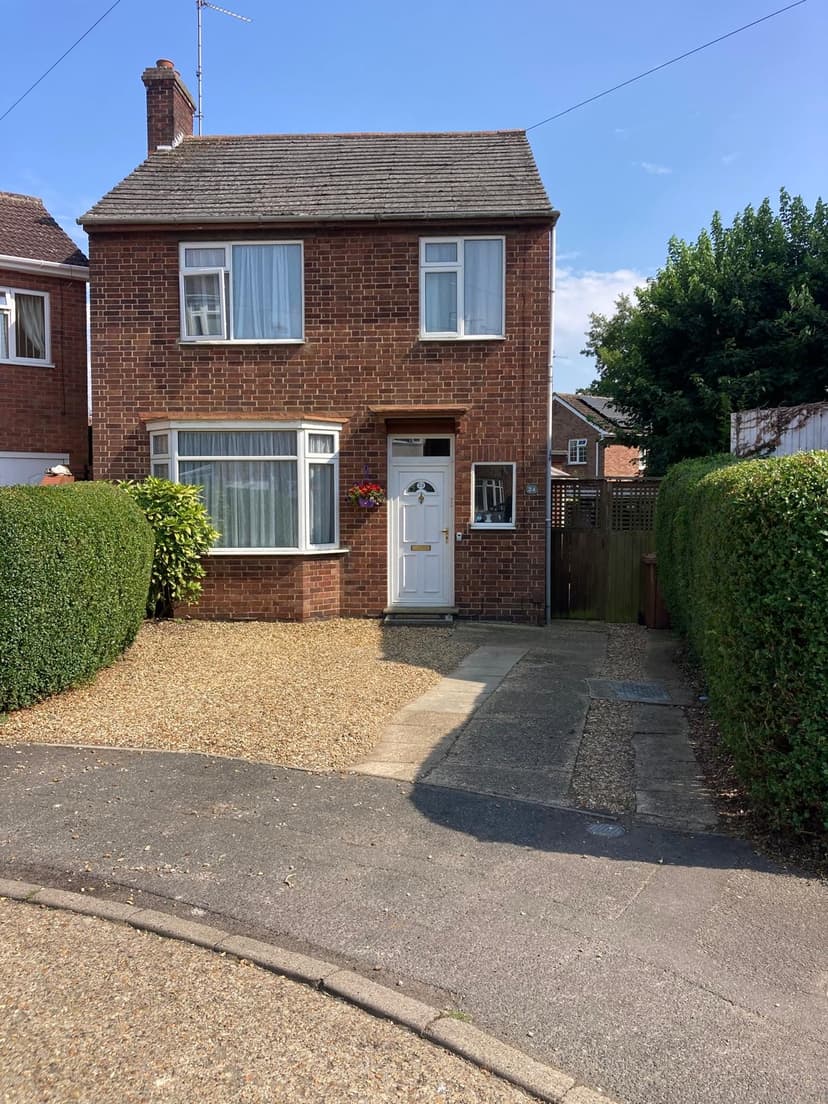 Image 1:3 bedroom Detached house to rent