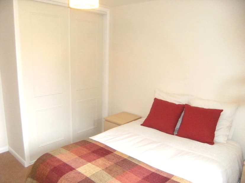 Image 3:1 bedroom Apartment or flat to rent