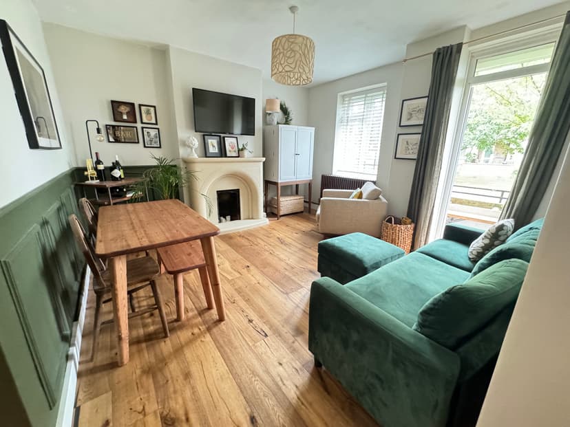 Image 2:3 bedroom Flat to rent