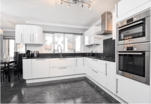 Image 1:4 bedroom Townhouse to rent