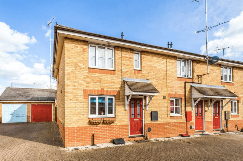 Image 1:3 bedroom End-of-terrace house to rent