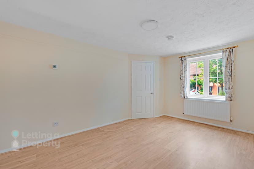 Image 2:2 bedroom End-of-terrace house to rent