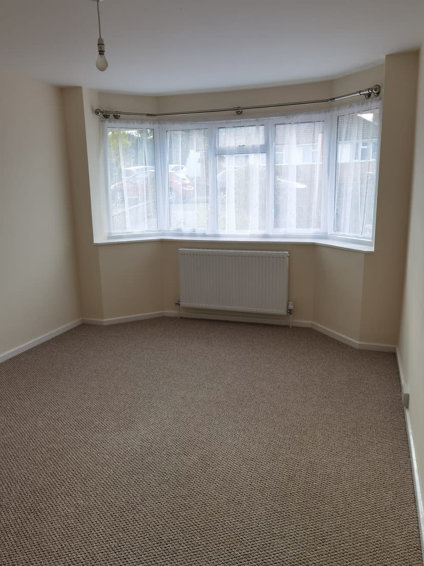Image 3:2 bedroom Semi-detached bungalow to rent