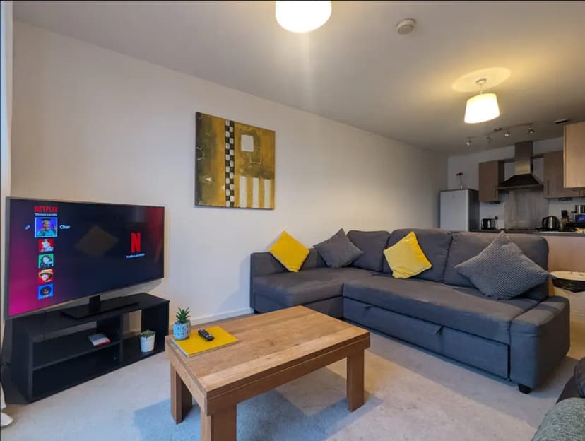 Image 1:1 bedroom Apartment or flat to rent