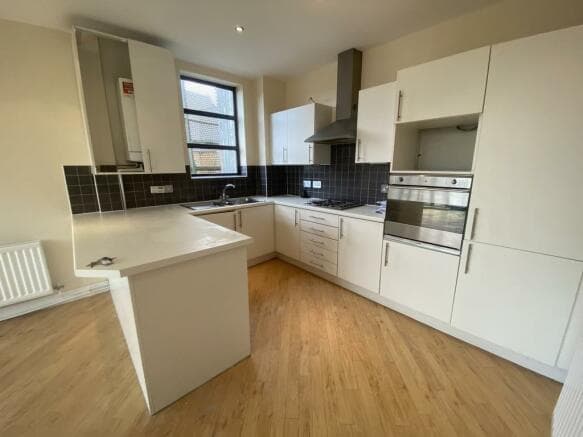 Image 3:2 bedroom Apartment or flat to rent