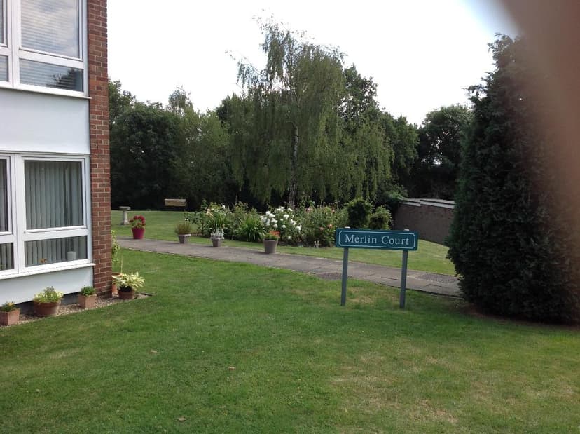 Image 1:2 bedroom Apartment or flat to rent