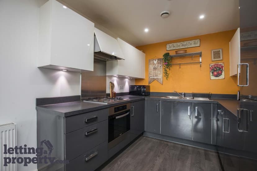 Image 2:2 bedroom Apartment or flat to rent