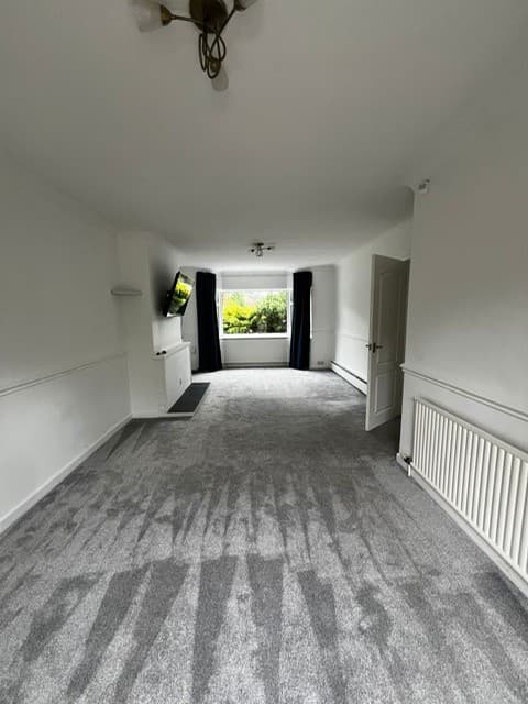 Image 2:4 bedroom Semi-detached house to rent