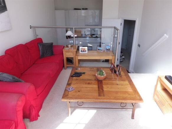 Image 1:2 bedroom Apartment or flat to rent