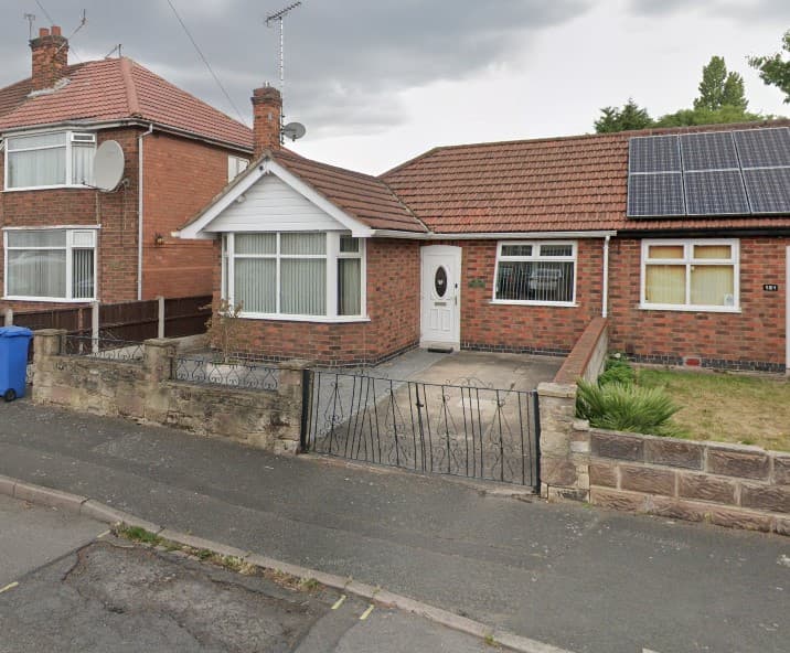 Image 1:2 bedroom Bungalow to rent