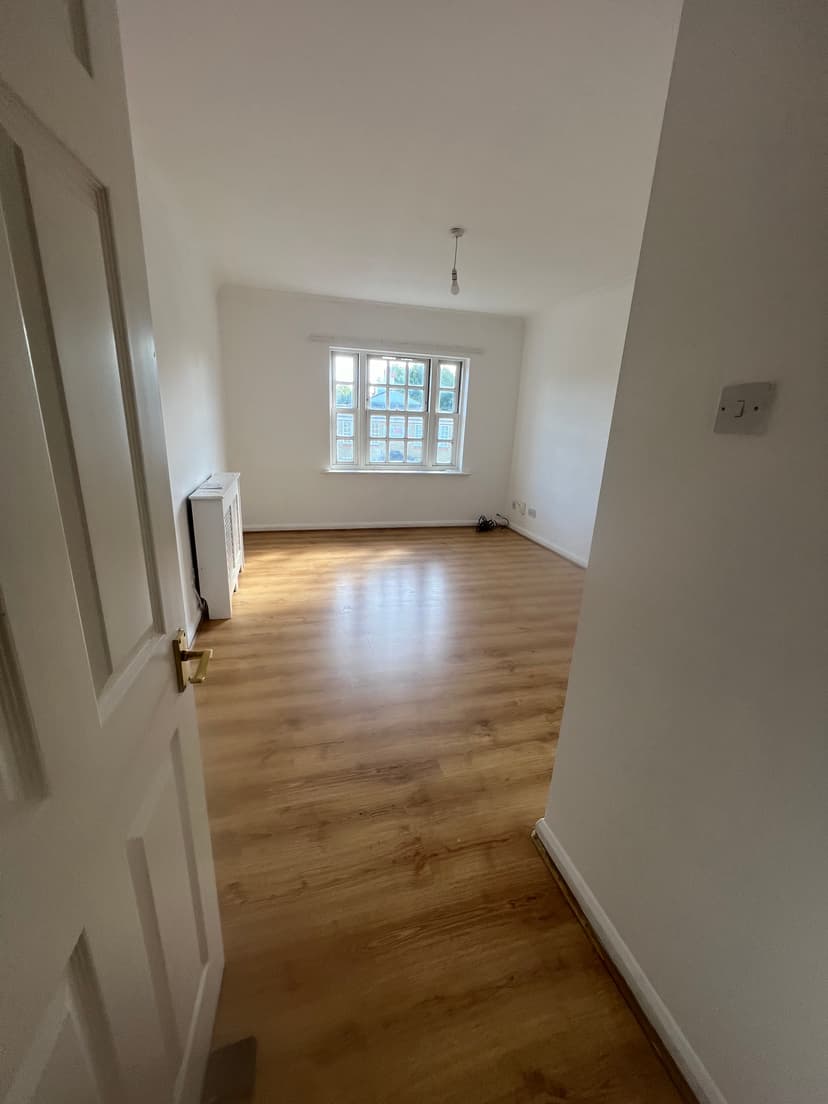 Image 1:2 bedroom Apartment or flat to rent