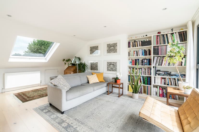 Image 2:3 bedroom Maisonette to rent