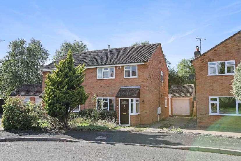 Image 2:3 bedroom Semi-detached house to rent