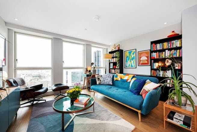 Image 1:1 bedroom Apartment or flat to rent