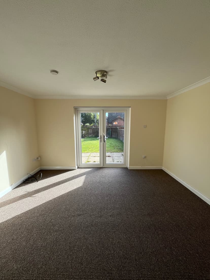 Image 3:2 bedroom Semi-detached house to rent