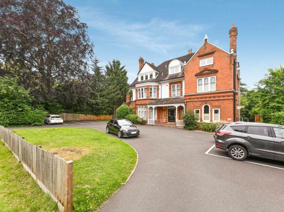 Image 1:2 bedroom Apartment or flat to rent