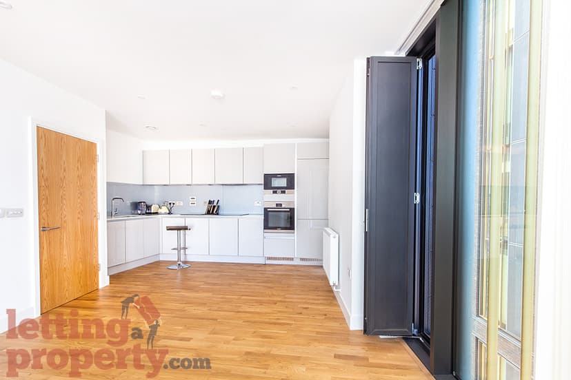 Image 3:2 bedroom Apartment or flat to rent