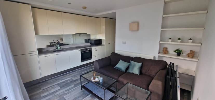 Image 3:1 bedroom Apartment or flat to rent