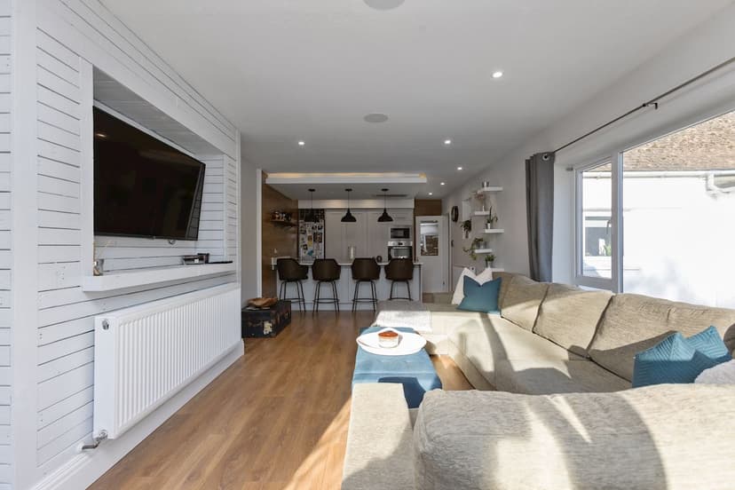 Image 3:2 bedroom Bungalow to rent