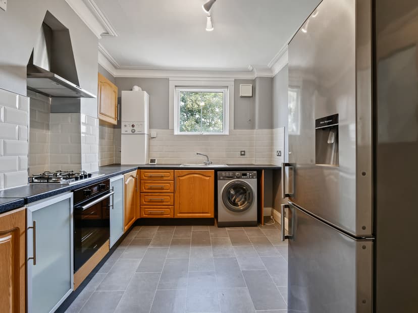 Image 3:2 bedroom Maisonette to rent