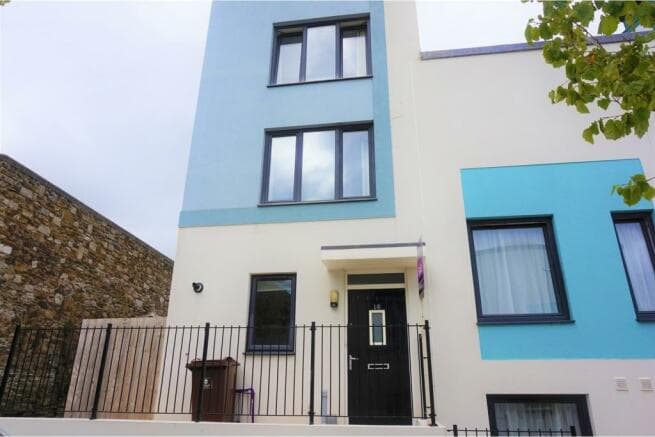 Image 1:3 bedroom Terraced house to rent