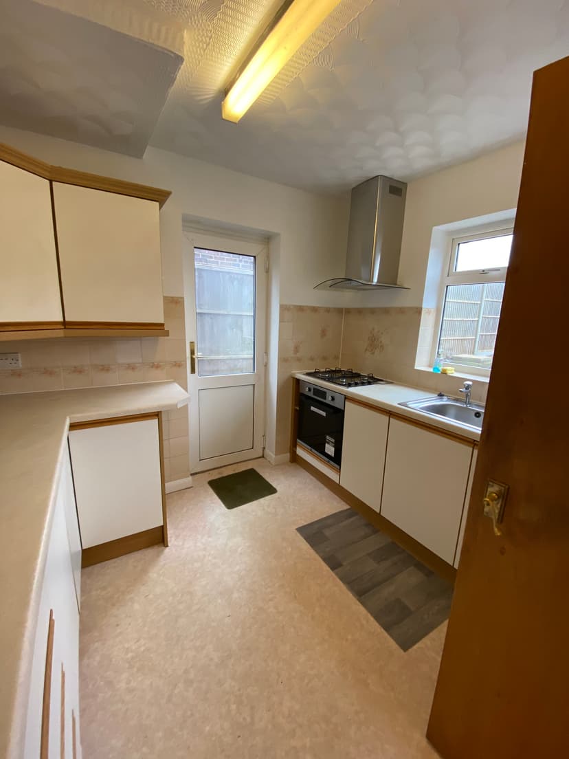 Image 3:3 bedroom Semi-detached house to rent