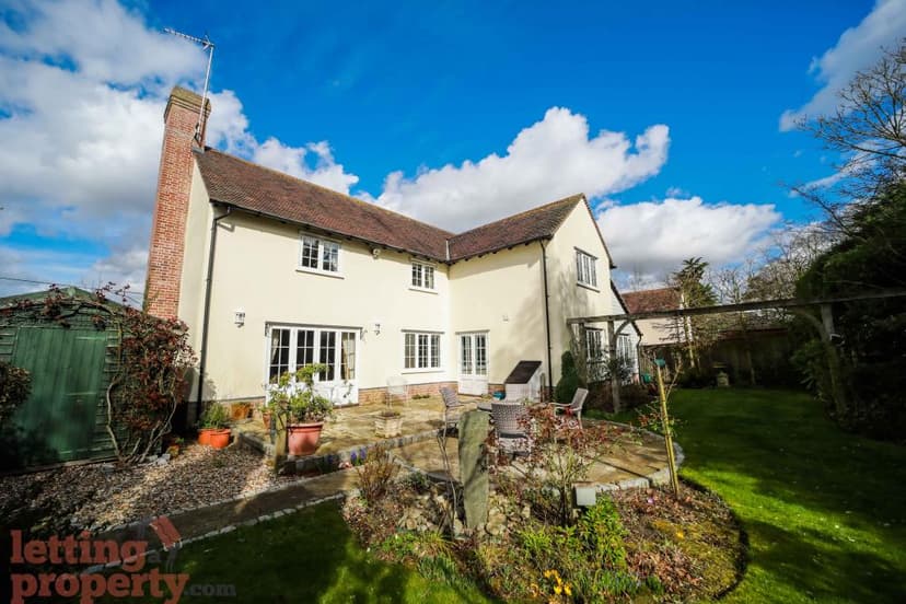 Image 1:4 bedroom Detached house to rent