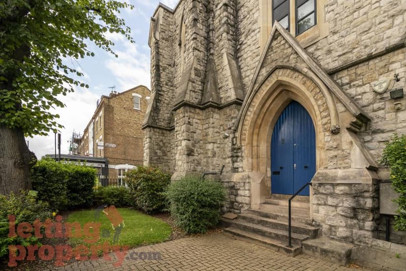 Image 2:3 bedroom Flat to rent