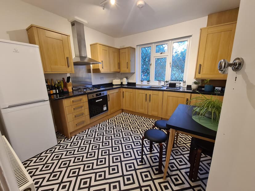 Image 3:2 bedroom Apartment or flat to rent