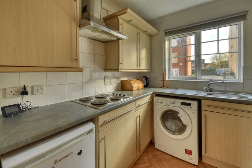 Image 3:2 bedroom Flat to rent