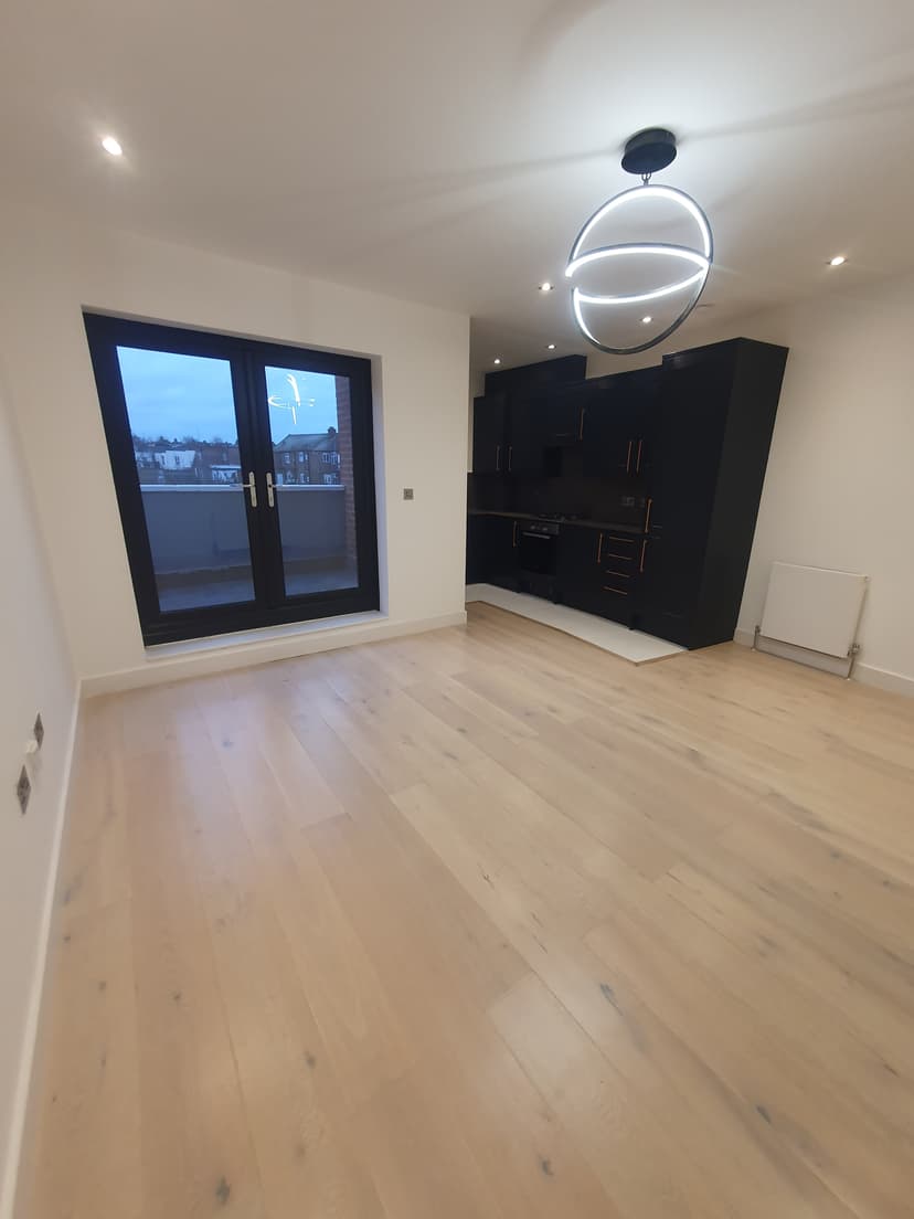 Image 2:1 bedroom Apartment or flat to rent