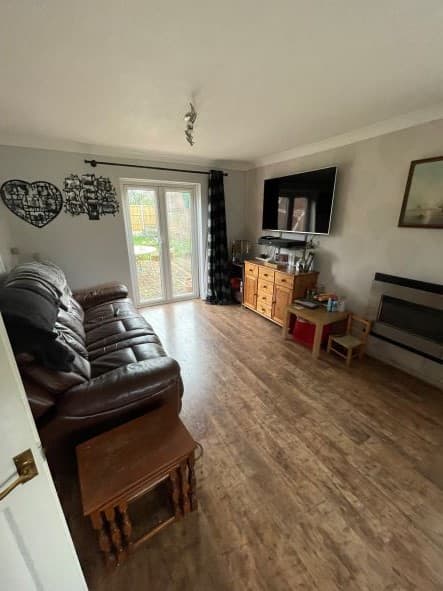 Image 2:4 bedroom Detached house to rent
