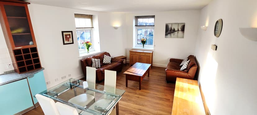 Image 1:2 bedroom Apartment or flat to rent