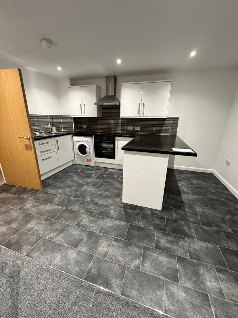 Image 1:2 bedroom Apartment or flat to rent