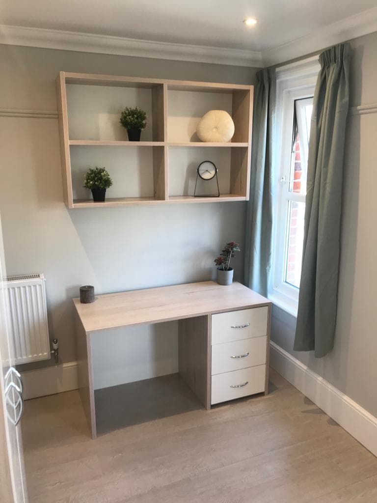 Image 2:5 bedroom Semi-detached house to rent