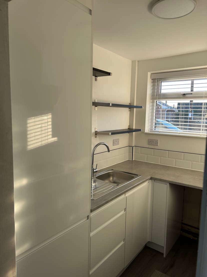 Image 2:2 bedroom Ground floor maisonette to rent