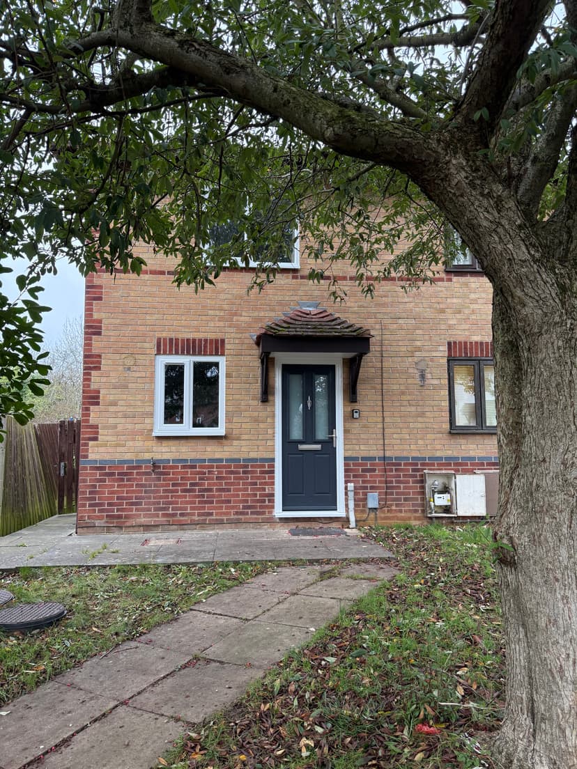 Image 1:2 bedroom Semi-detached house to rent