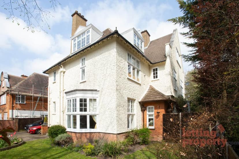 Image 1:3 bedroom Flat to rent