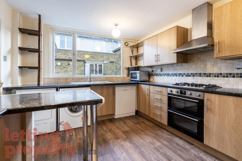 Image 1:4 bedroom Terraced house to rent