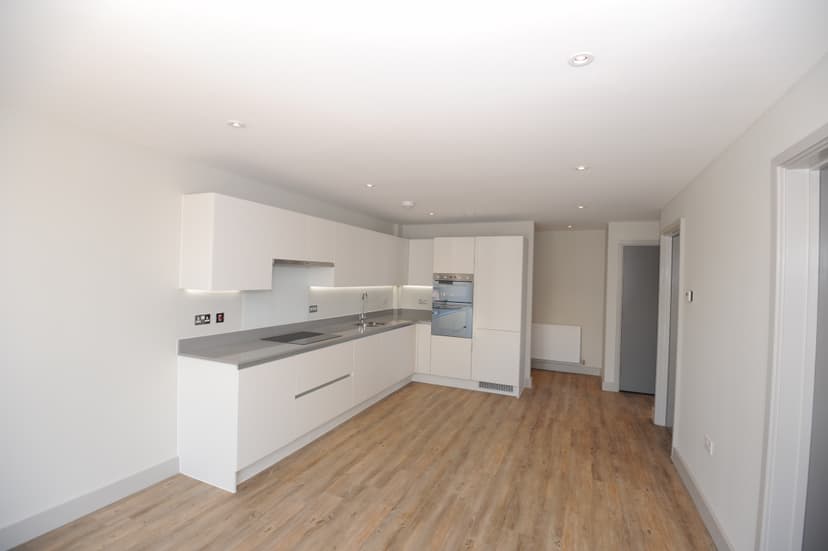 Image 1:2 bedroom Apartment or flat to rent