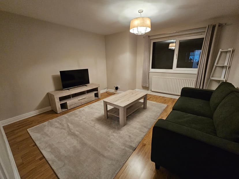 Image 1:2 bedroom Flat to rent