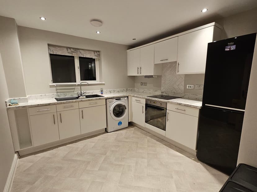 Image 2:2 bedroom Flat to rent