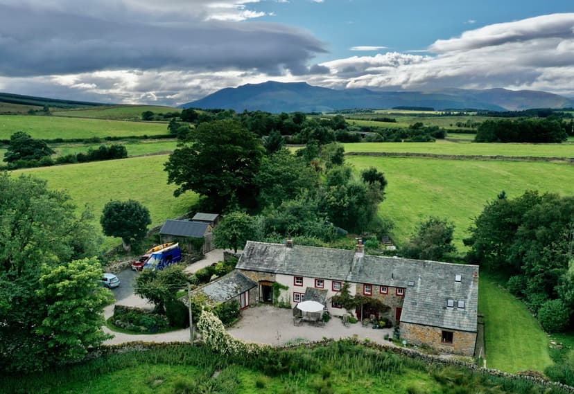 Image 1:1 bedroom Barn conversion to rent