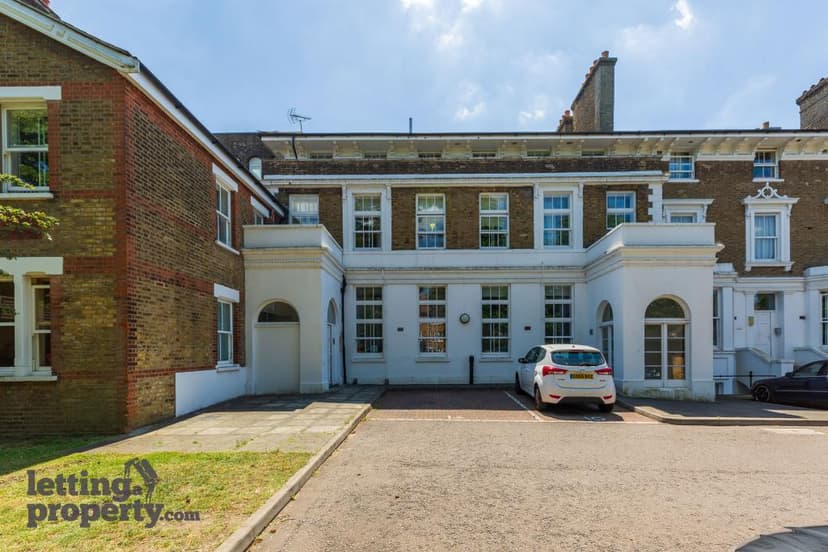 Image 1:2 bedroom Apartment or flat to rent