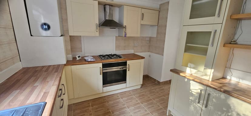 Image 2:3 bedroom Detached house to rent