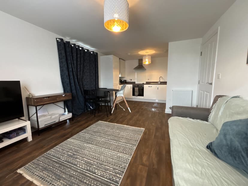 Image 2:2 bedroom Flat to rent