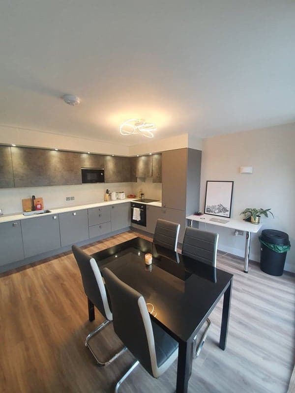 Image 2:3 bedroom Flat to rent