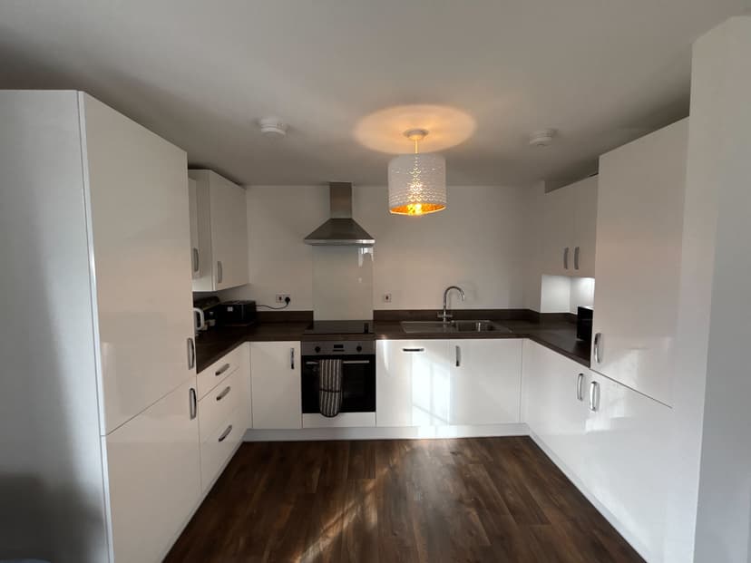 Image 3:2 bedroom Flat to rent