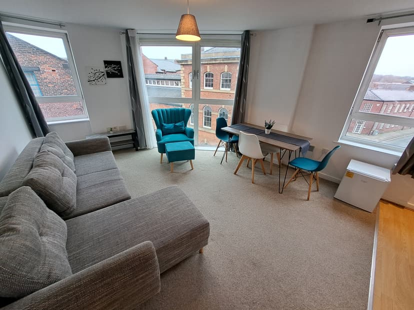 Image 1:1 bedroom Flat to rent