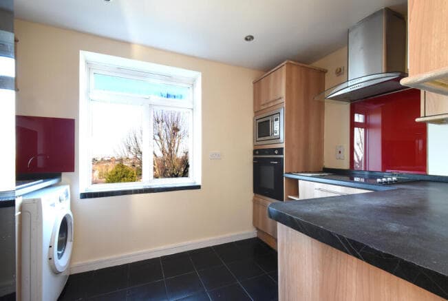 Image 2:3 bedroom Apartment or flat to rent